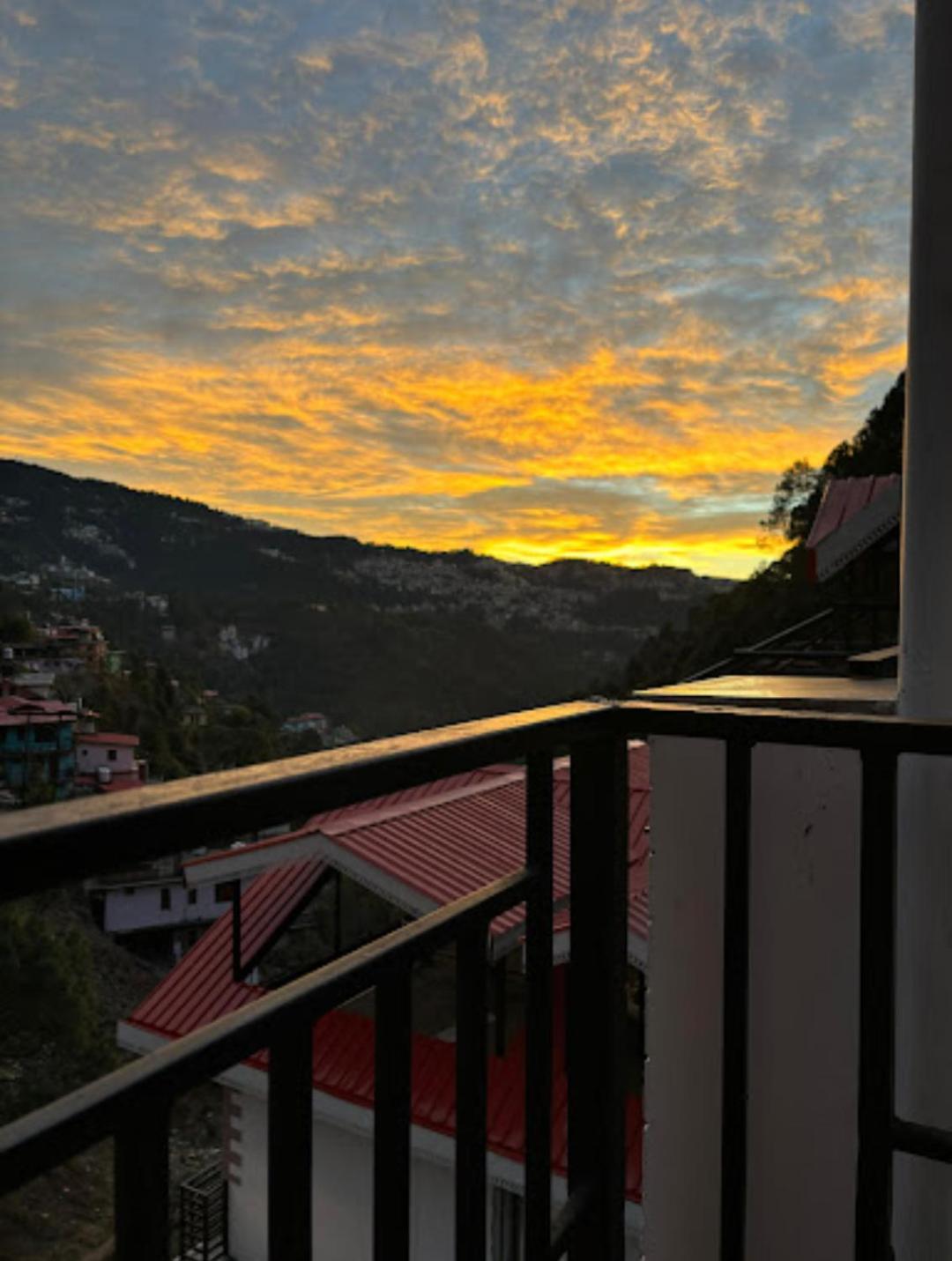 The Moonlight Stay - Shimla Ngoại thất bức ảnh
